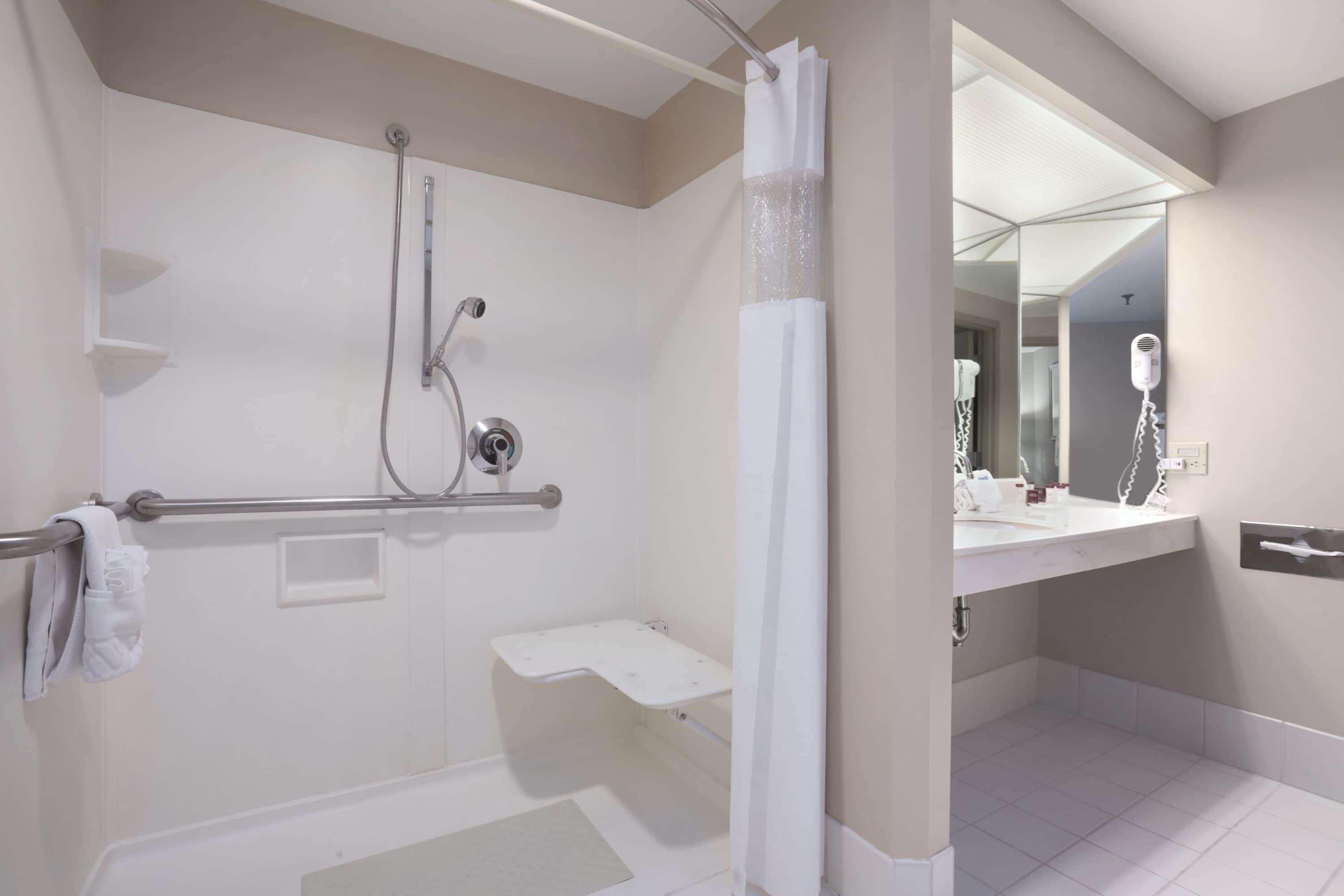 41 Lakefront Hotel, Trademark Collection By Wyndham 3*