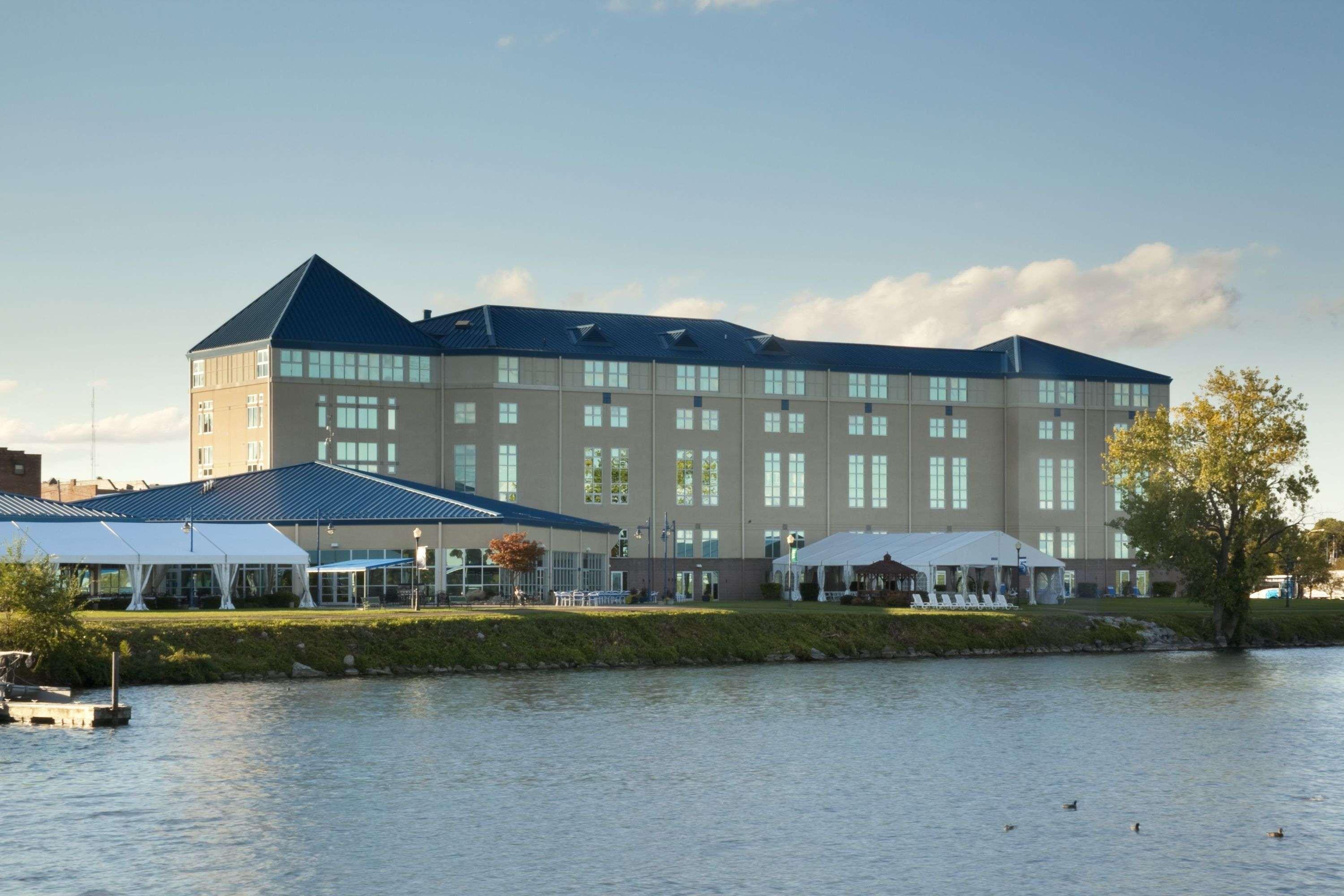 41 Lakefront Hotel, Trademark Collection By Wyndham Hotel 3*